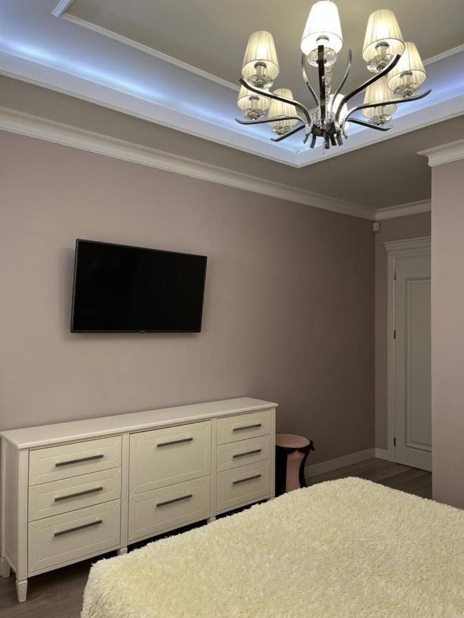 Apartament In The Center Of Chisinau Bagian luar foto
