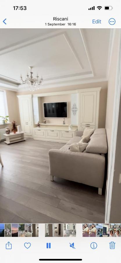 Apartament In The Center Of Chisinau Bagian luar foto